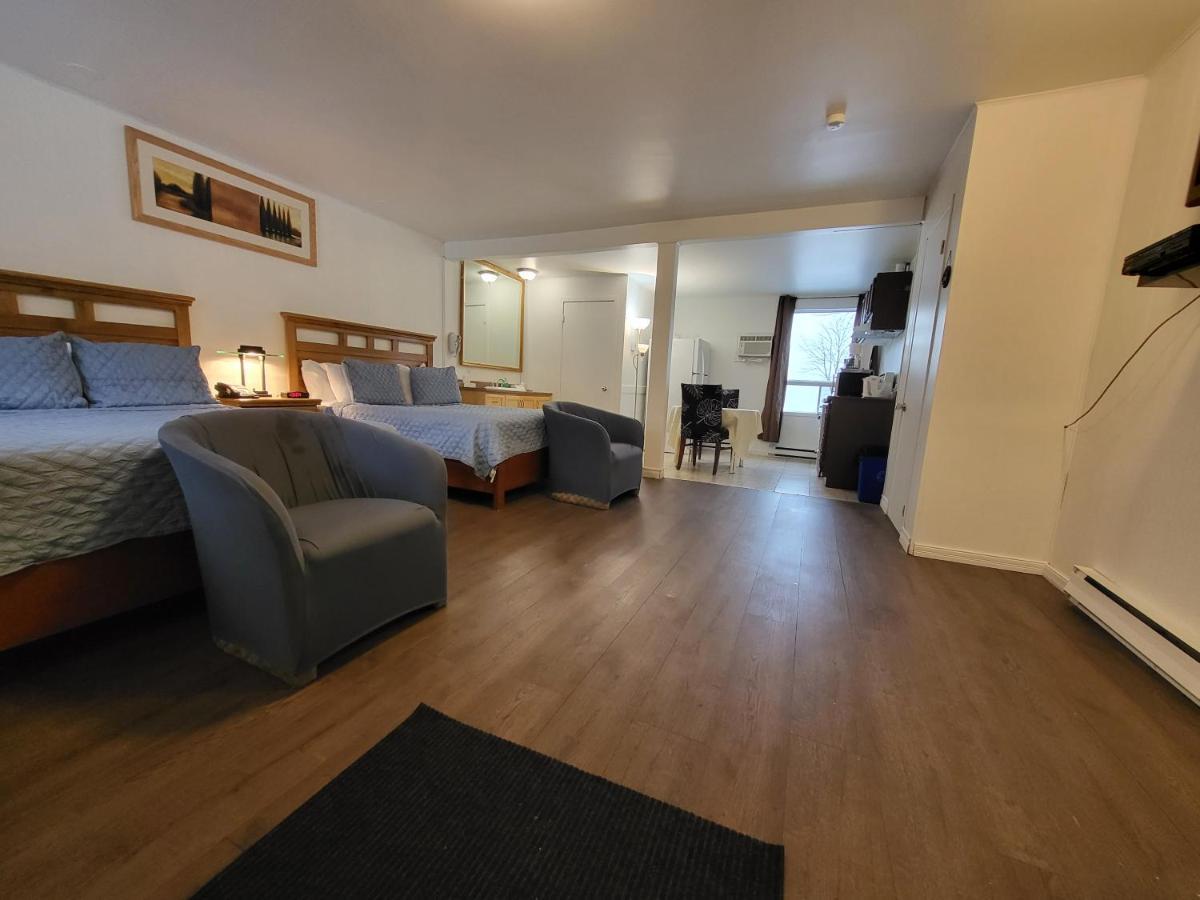 Motel Deblois 2*