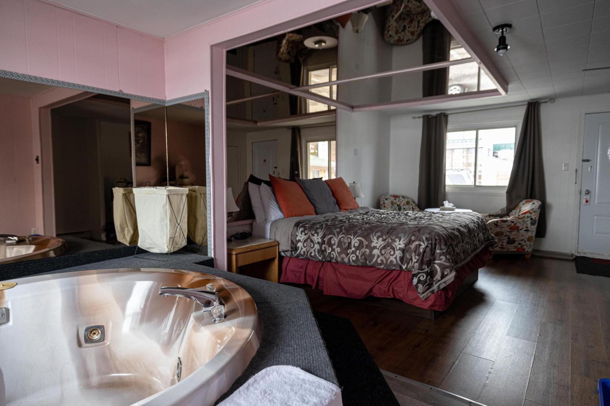 Motel Deblois 2*